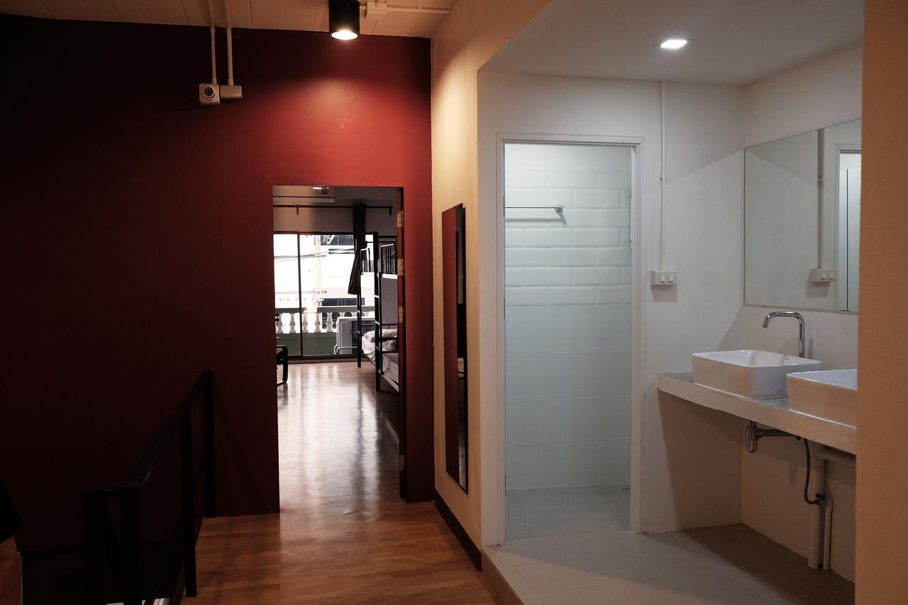 Phresh Hostel Банкок Екстериор снимка