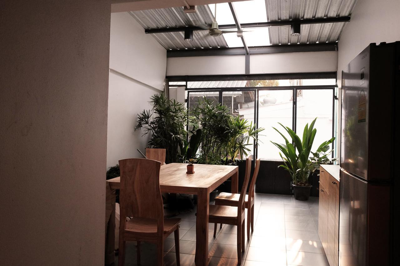 Phresh Hostel Банкок Екстериор снимка