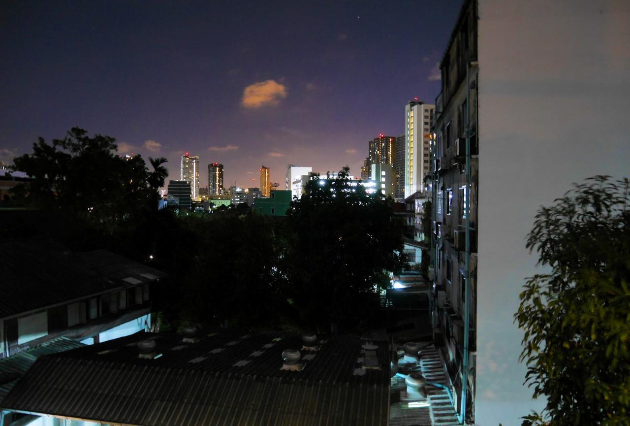 Phresh Hostel Банкок Екстериор снимка