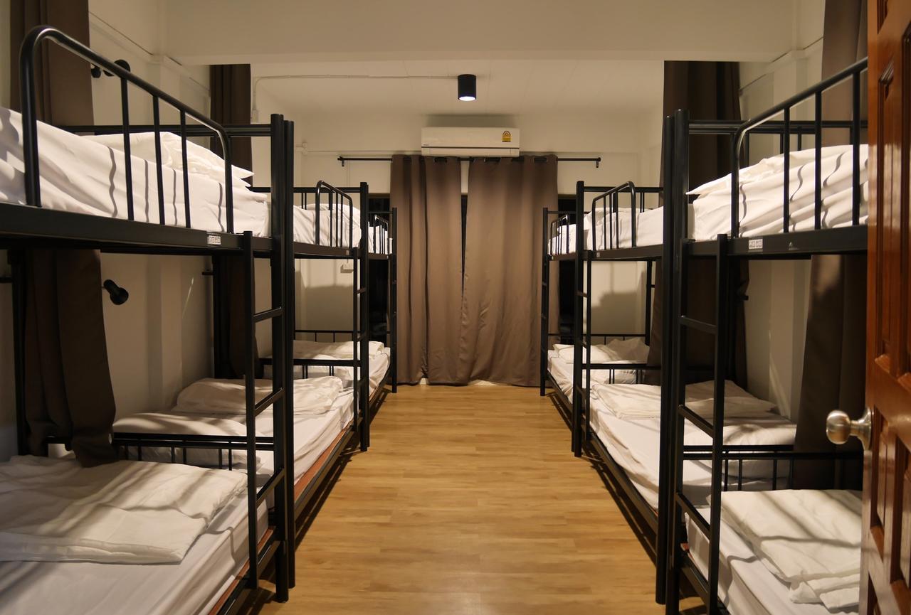 Phresh Hostel Банкок Екстериор снимка