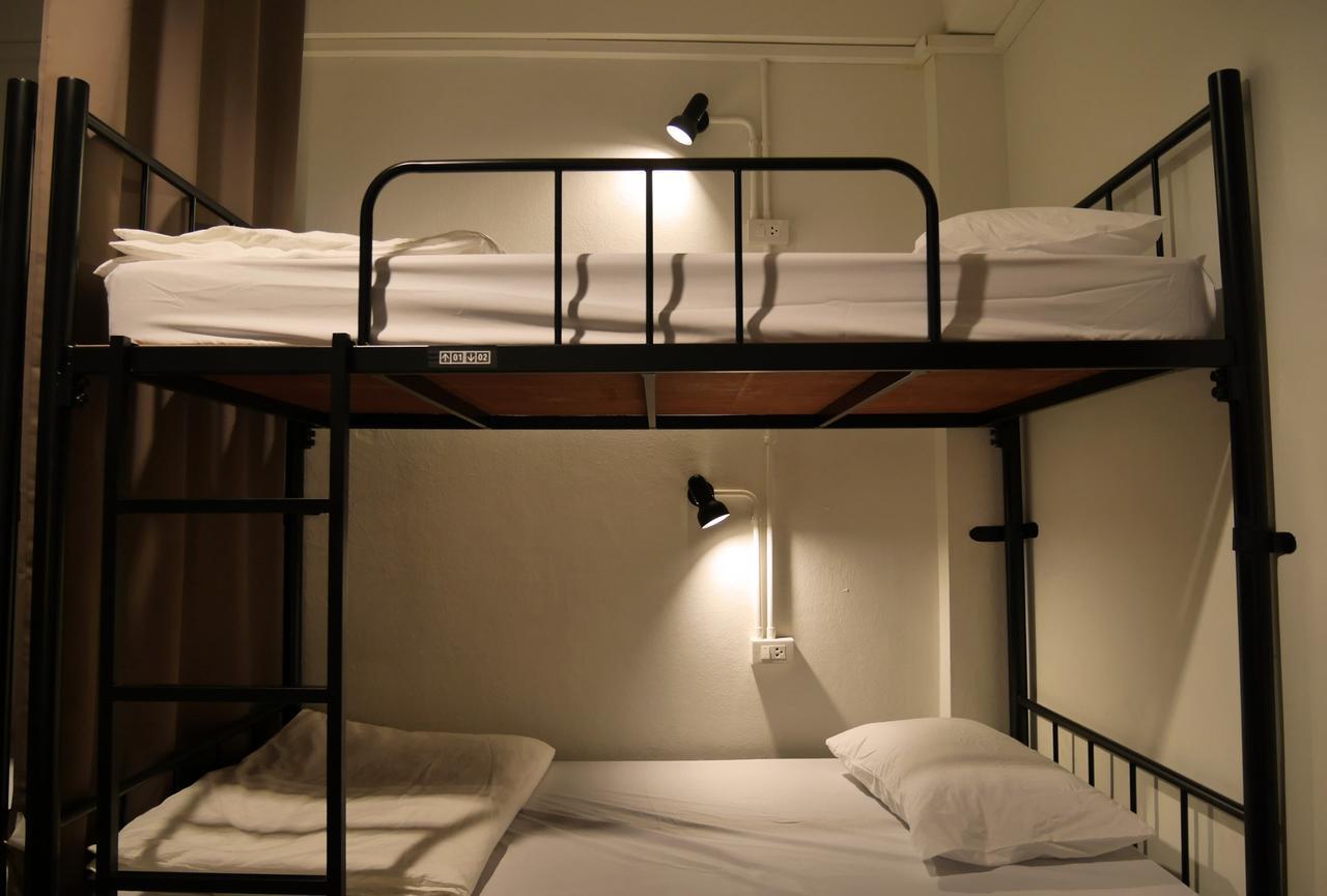 Phresh Hostel Банкок Екстериор снимка