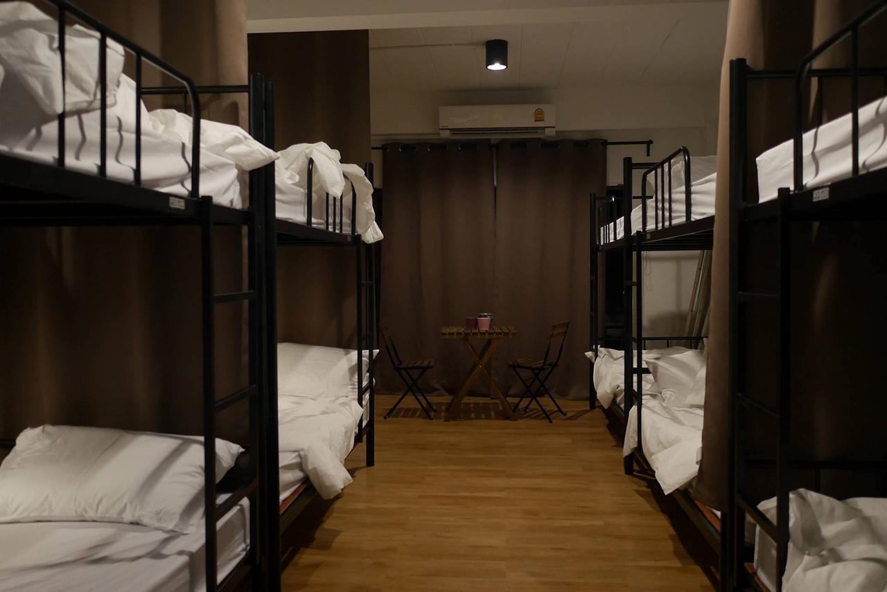 Phresh Hostel Банкок Екстериор снимка